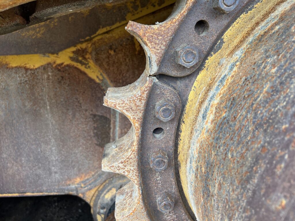 D8T